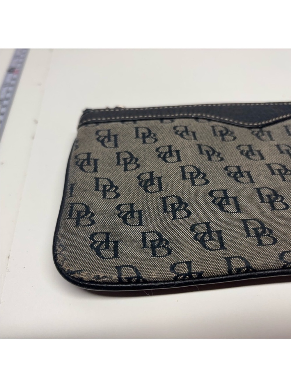 Vintage Dooney & Bourke Monogram Zip Pouch / Clutch - Picture 5 of 7